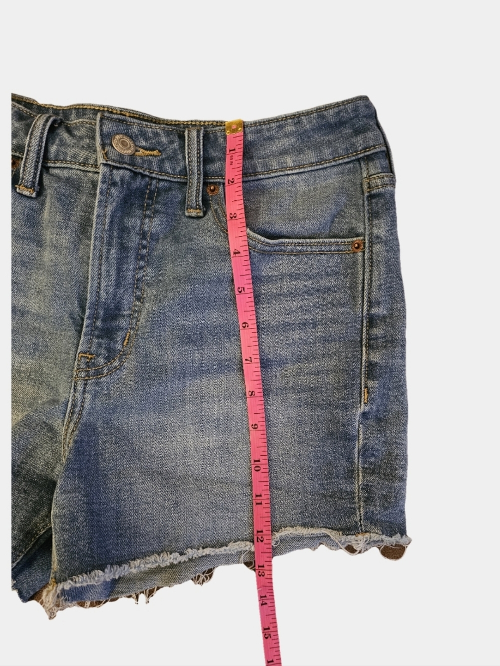 Old Navy OG High-Rise Straight Light Wash Cutoff Denim Shorts Size 6 - Picture 9 of 10